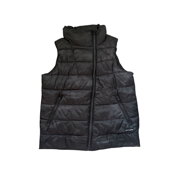 DKNY Black Quilted Lightweight Puffer Vest with High Collar Women’s Size Medium - Picture 2 of 11